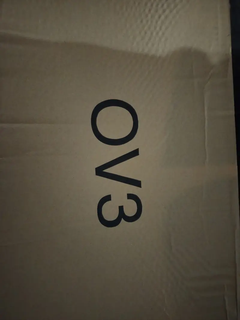 Oval AV3